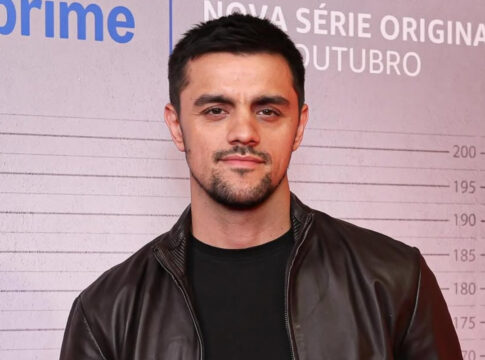 felipe-simas-diz-que-irmaos-ficaram-“apavorados”-com-sua-conversao