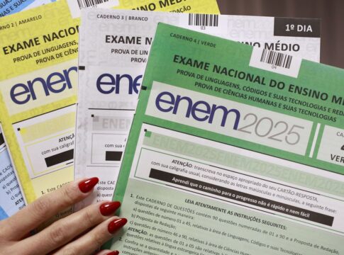tv-brasil-acompanha-ao-vivo-segundo-dia-do-enem-com-boletins