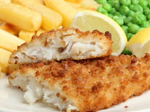 peixe-frito-empanado-perfeito-para-uma-refeicao-rapida-e-crocante