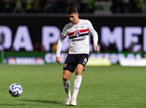 sao-paulo-atualiza-quadro-de-saude-de-oscar,-que-segue-internado;-veja