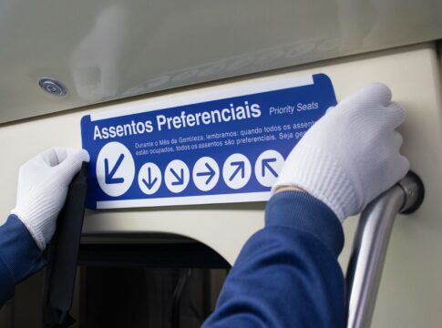 metro-de-sp-muda-logica-de-assentos-preferenciais-em-novembro.-entenda