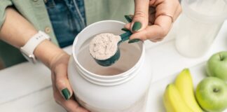 gelatina-proteica-saudavel:-doce-e-rapido,-nutritivo-e-nao-engorda