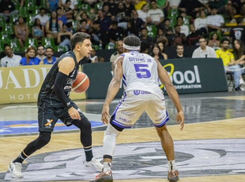 brasilia-basquete-domina-de-ponta-a-ponta-e-atropela-o-cruzeiro-no-nbb