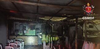 incendio-destroi-hamburgueria-em-sao-sebastiao.-veja-imagens