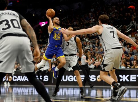 curry-supera-jordan-em-vitoria-dos-warriors:-confira-resultados-da-nba
