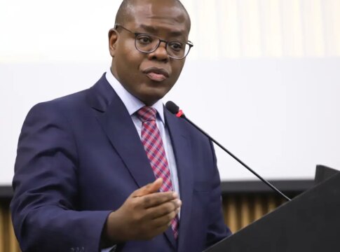 pf-indicia-ex-ministro-silvio-almeida-por-importunacao-sexual