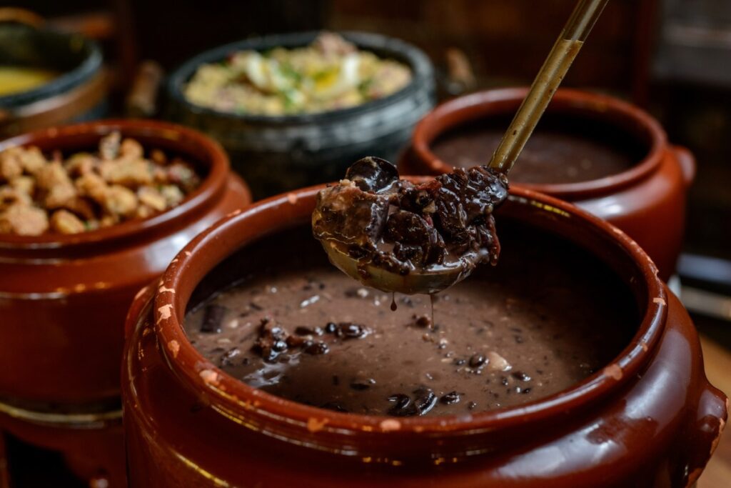 receita-de-feijoada-completa-para-o-sabado-ficar-ainda-mais-gostoso