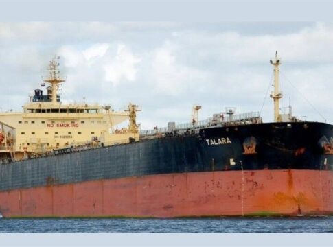 ira-anuncia-captura-de-navio-petroleiro-nas-aguas-do-golfo