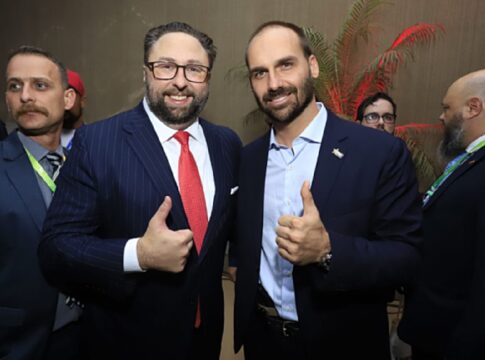 conselheiro-de-trump-reage-a-decisao-do-stf-contra-eduardo-bolsonaro