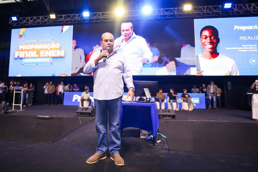 “preparacao-final-enem”:-aulao-gratuito-do-gdf-reune-2-mil-estudantes