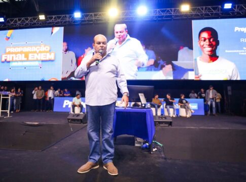 “preparacao-final-enem”:-aulao-gratuito-do-gdf-reune-2-mil-estudantes