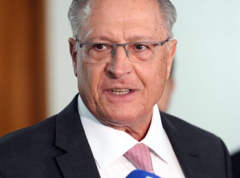 alckmin:-corte-tarifario-dos-eua-e-positivo,-mas-distorcoes-persistem