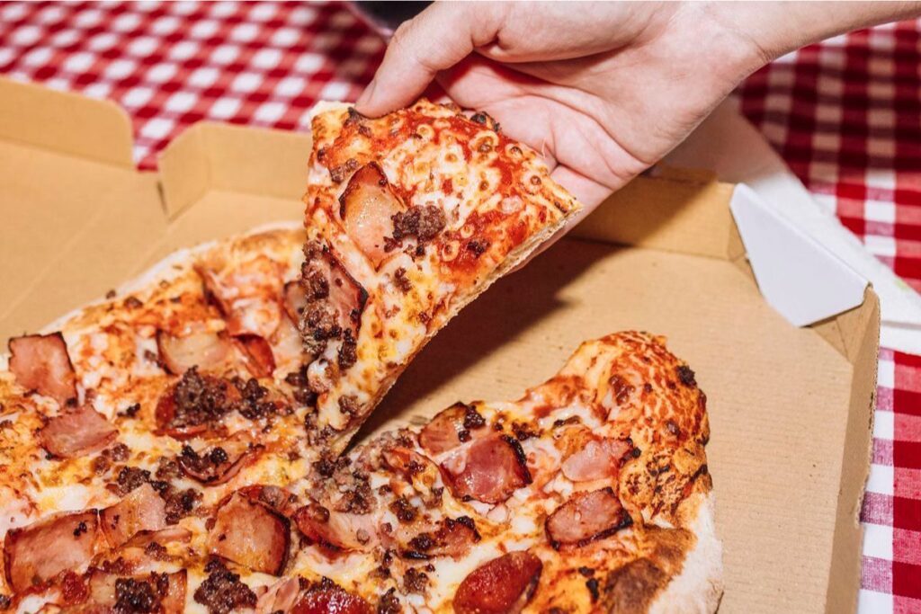 ibge-mostra-brasileiros-com-sobrenomes-picanha,-arroz,-pizza-e-frango