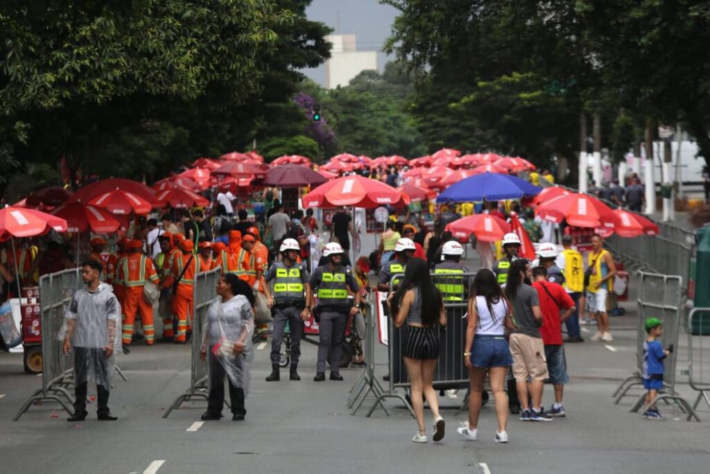 carnaval:-sp-avalia-migrar-blocos-de-rua-para-a-marginal-pinheiros