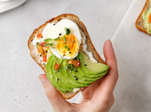 aprenda-de-uma-vez-por-todas-a-fazer-um-ovo-poche-sem-erro