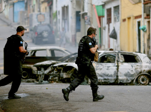 comandante-contradiz-governo:-“muro-do-bope”-foi-emboscada-do-cv-no-rj