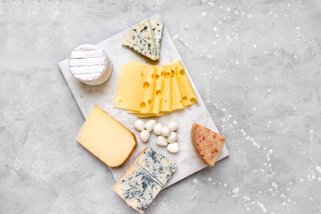 qual-queijo-escolher-para-manter-a-dieta-em-dia?-nutri-responde