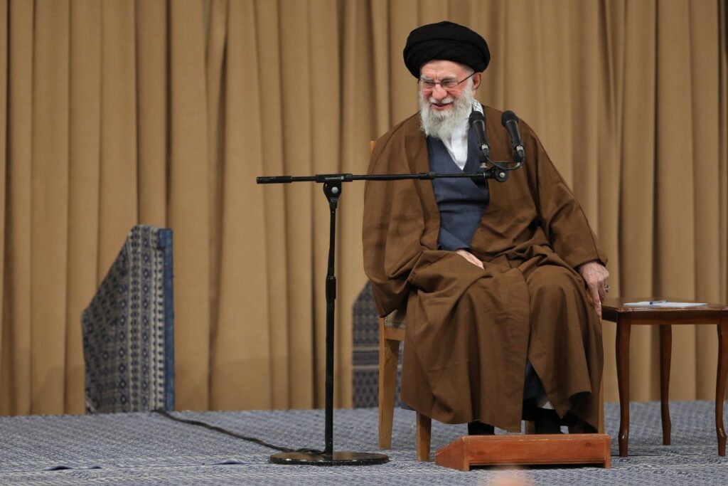 ira-interrompe-enriquecimento-de-uranio-apos-guerra-com-israel