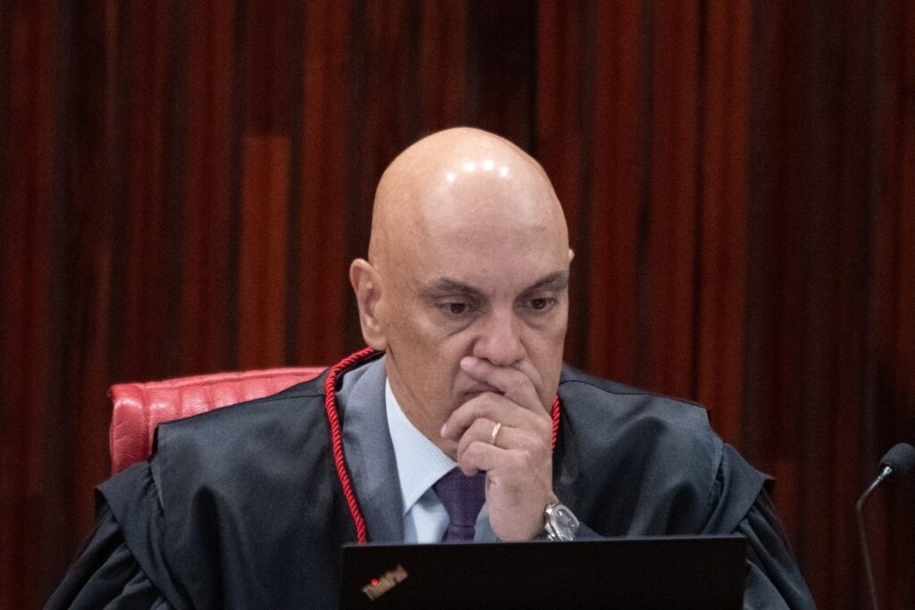 moraes-manda-pf-devolver-equipamento-de-hacker-citado-no-caso-zambelli