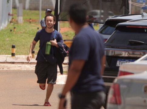 enem-2025:-candidato-chega-ao-local-de-prova-segundos-antes-do-limite