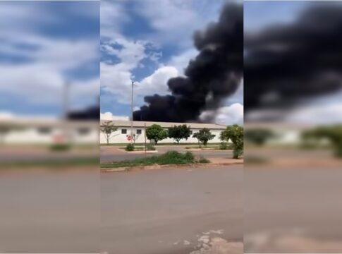 incendio-atinge-deposito-no-setor-de-industrias-de-ceilandia
