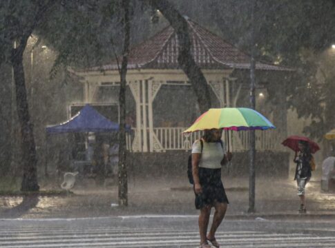 inmet-alerta-para-tempestades-em-tres-estados-ate-amanha;-veja-onde
