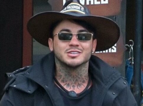 wallas-arrais-abre-o-jogo-sobre-protese-capilar-e-faz-revelacao