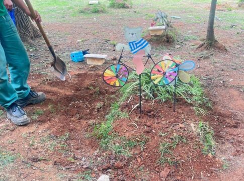 cemiterio-perde-cova-de-bebe-e-familia-se-desespera-em-exumacao