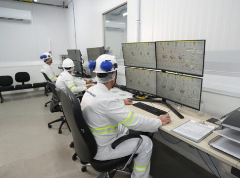 colageno-da-jbs-melhora-firmeza-da-pele-madura,-diz-estudo