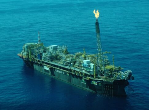 petrobras-anuncia-nova-descoberta-de-petroleo-na-bacia-de-campos