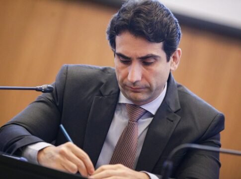 “ainda-estamos-fazendo-pouco”,-diz-galipolo-sobre-igualdade-racial