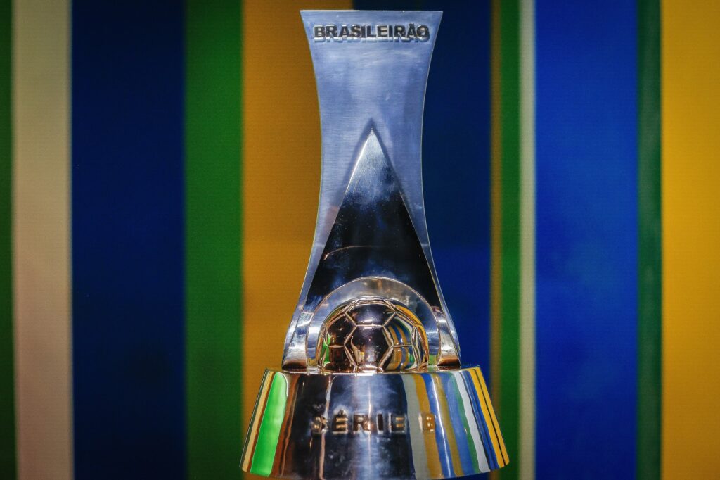 serie-b:-confira-as-chances-de-titulo,-acesso-e-rebaixamento