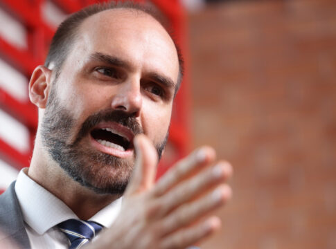 eduardo-bolsonaro-reage-por-virar-reu-no-stf:-“motivo-de-orgulho”