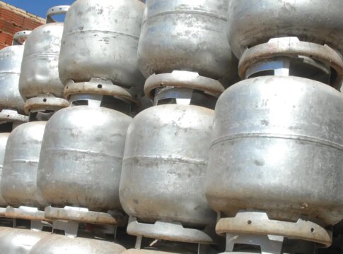 caixa-comeca-a-liberar-vale-recarga-do-programa-gas-do-povo