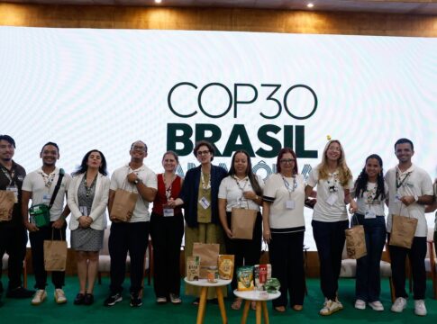 voluntarios-da-cop30-recebem-kit-de-alimentos-da-agricultura-familiar