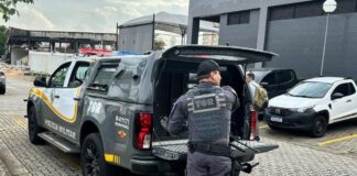 foragida-da-interpol-por-fraude-com-cartao-e-presa-pela-pm-em-sp