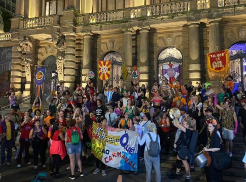 “marginal-nao-e-lugar-de-carnaval”:-grupo-faz-protesto-no-centro-de-sp