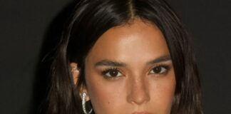 bruna-marquezine-agita-web-apos-reagir-a-declaracao-sobre-“ex-louco”