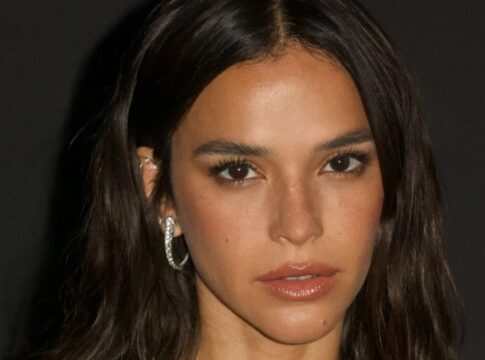 bruna-marquezine-agita-web-apos-reagir-a-declaracao-sobre-“ex-louco”