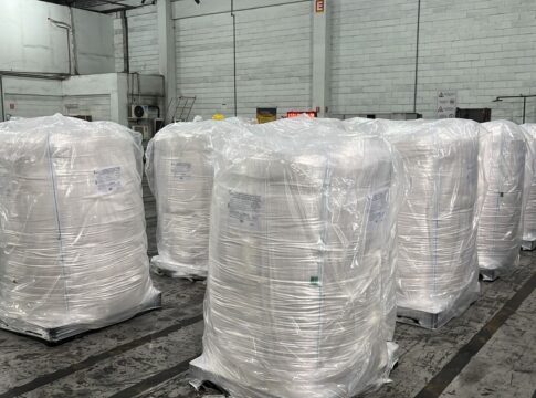 pf-acha-quase-meia-tonelada-de-cocaina-em-carga-de-colageno-em-santos