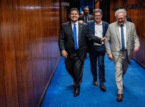 a-pedido-de-motta,-renan-cancela-sessao-que-aumentaria-taxacao-de-bets