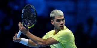 alcaraz-tem-lesao-na-coxa-e-esta-fora-da-fase-final-da-copa-davis