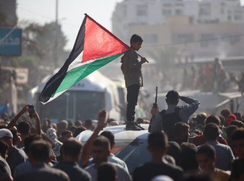 hamas-condena-e-netanyahu-celebra-a-aprovacao-do-plano-de-paz-de-trump