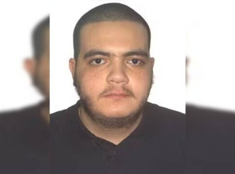 inspirado-em-“dexter”,-jovem-mata-homem-e-fere-a-filha-com-cutelo