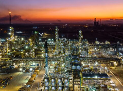 justica-suspende-novos-licenciamentos-no-antigo-comperj