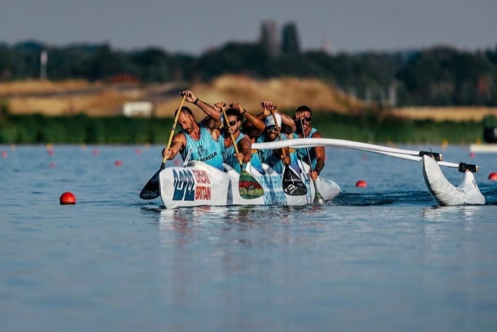 va’a-brasilia-viaja-ao-pan-americano-de-canoa-havaiana-em-rapa-nui