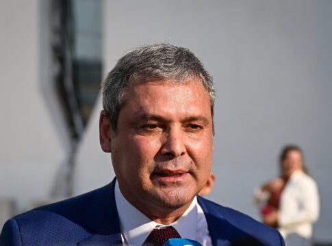 lider-do-pt-admite-crise-entre-hugo-motta-e-governo-apos-pl-antifaccao