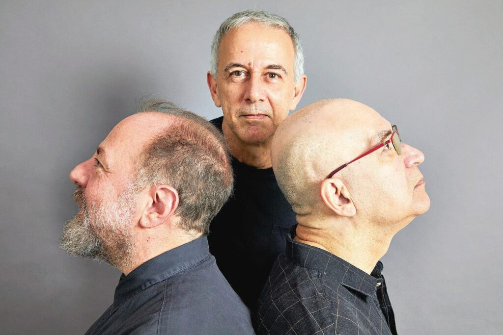 baterista-do-paralamas-reflete-sobre-a-paixao-que-define-o-trio