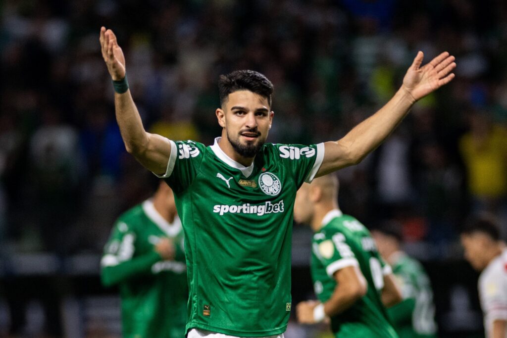 palmeiras-x-vitoria:-onde-assistir-ao-jogo-de-extremos-do-brasileirao