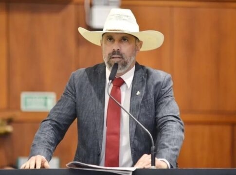 “deputado-do-chapeu”-vira-reu-em-acao-por-violencia-politica-de-genero